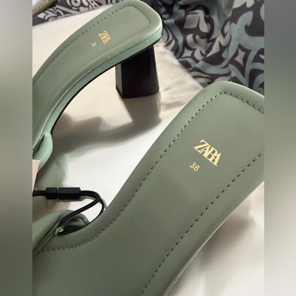 Zara Sage Green Knotted Leather Heels - Picture 4 of 12